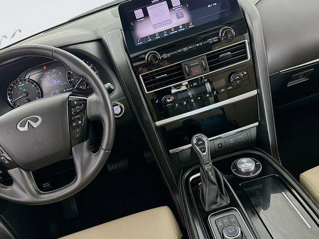 Photo of 2023 Moonstone White INFINITI QX80