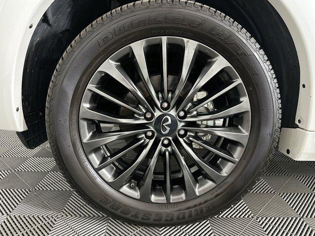 Photo of 2023 Moonstone White INFINITI QX80