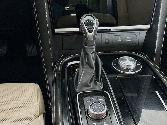 Photo of 2023 Moonstone White INFINITI QX80