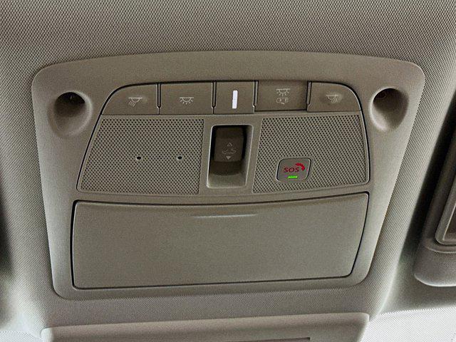 Photo of 2023 Moonstone White INFINITI QX80