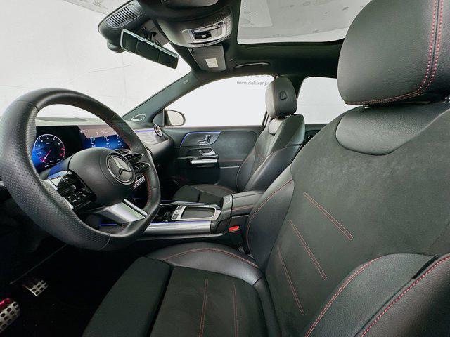 Photo of 2024 Night Black Mercedes-Benz GLA 250
