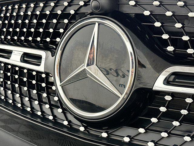 Photo of 2024 Night Black Mercedes-Benz GLA 250
