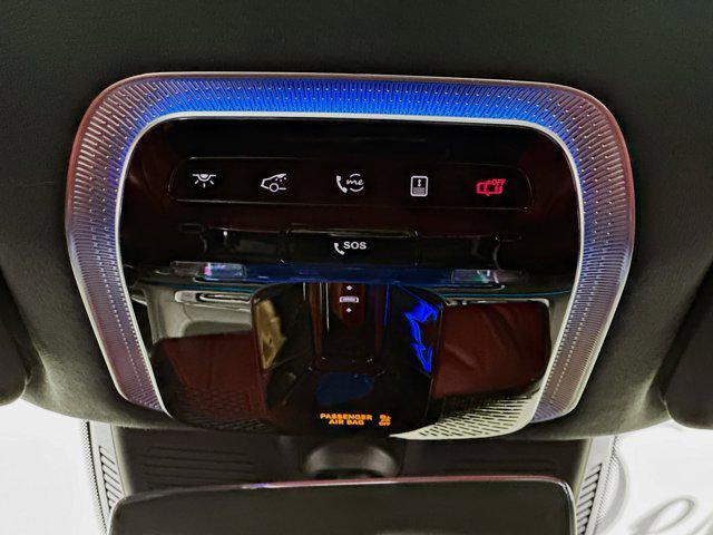 Photo of 2022 MANUFAKTUR Diamond White Mercedes-Benz S-Class