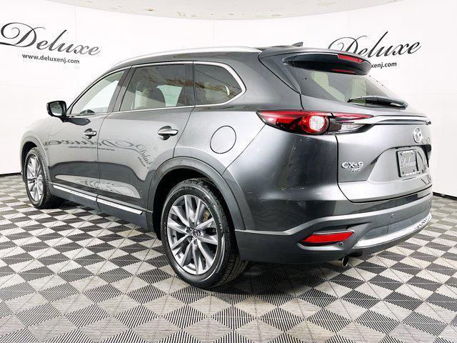 Photo of 2021 Machine Gray Metallic Mazda CX-9
