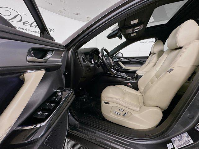 Photo of 2021 Machine Gray Metallic Mazda CX-9