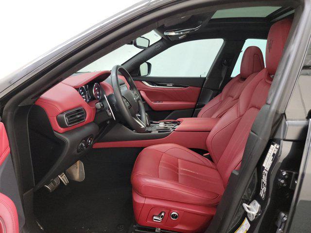 Photo of 2022 Nero Ribelle Metallic Maserati Levante