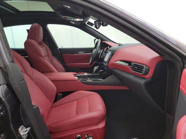 Photo of 2022 Nero Ribelle Metallic Maserati Levante