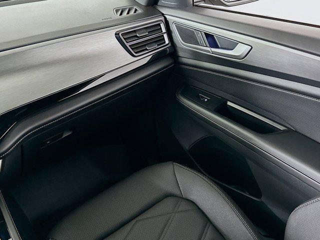 Photo of 2024 Deep Black Pearl Volkswagen Atlas Cross Sport