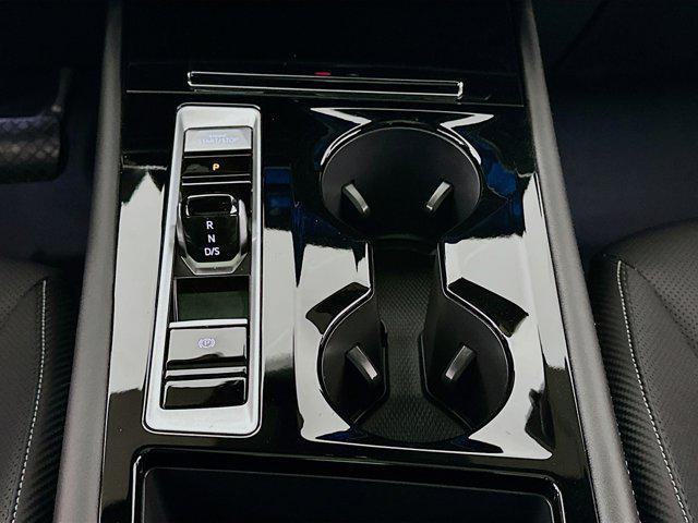 Photo of 2024 Deep Black Pearl Volkswagen Atlas Cross Sport
