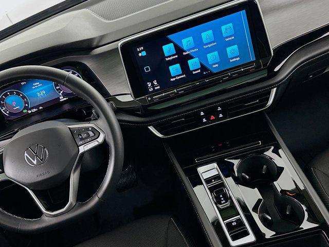 Photo of 2024 Deep Black Pearl Volkswagen Atlas Cross Sport