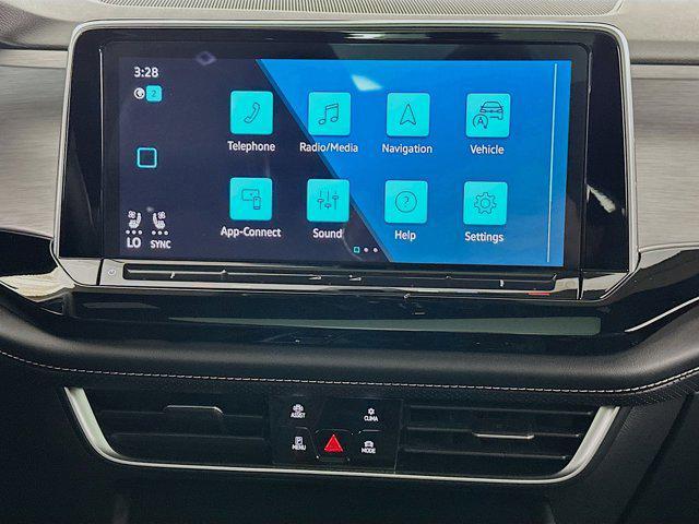 Photo of 2024 Deep Black Pearl Volkswagen Atlas Cross Sport