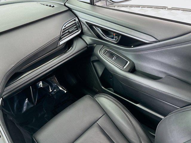 Photo of 2022 Ice Silver Metallic Subaru Outback