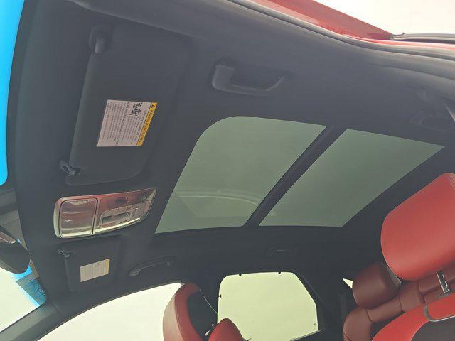 Photo of 2023 Mauna Red Genesis GV70