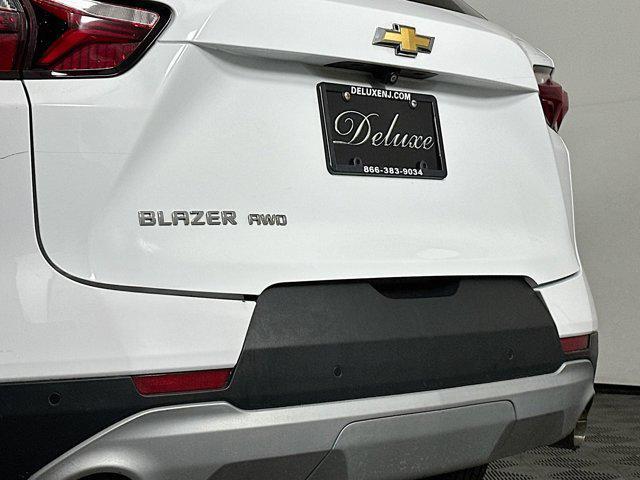 Photo of 2021 Summit White Chevrolet Blazer
