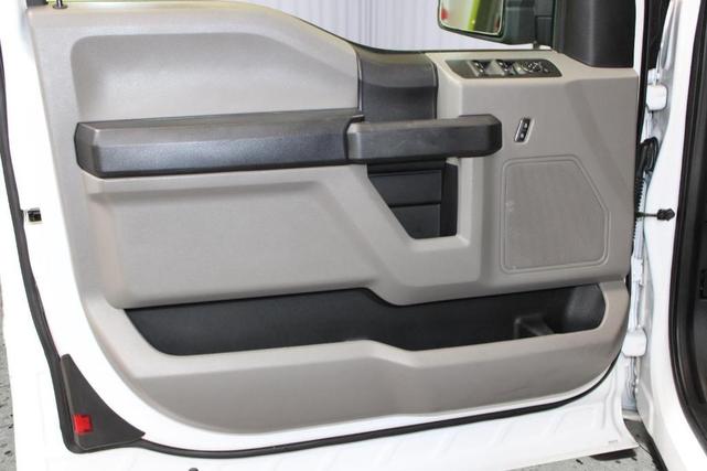 Photo of 2019 Oxford White Ford F-150