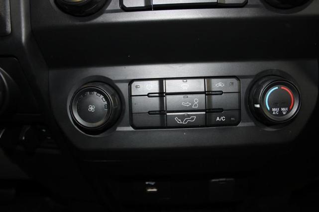 Photo of 2019 Oxford White Ford F-150