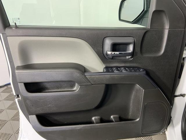 Photo of 2019 Summit White Chevrolet Silverado 1500