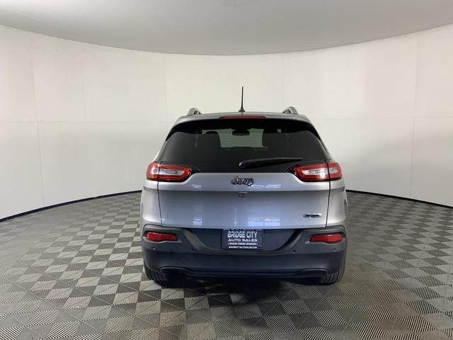 Photo of 2017 Billet Silver Metallic Clearcoat Jeep Cherokee