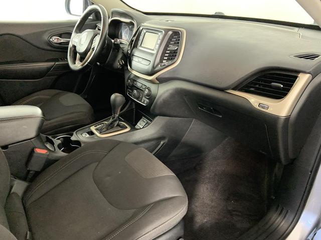 Photo of 2017 Billet Silver Metallic Clearcoat Jeep Cherokee