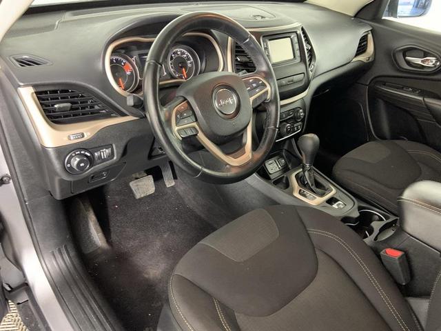Photo of 2017 Billet Silver Metallic Clearcoat Jeep Cherokee