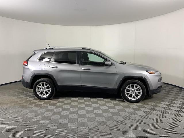 Photo of 2017 Billet Silver Metallic Clearcoat Jeep Cherokee