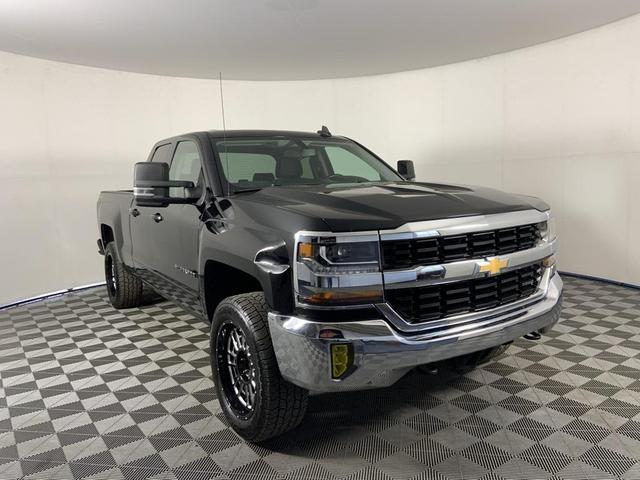 Photo of 2017 Black Chevrolet Silverado 1500