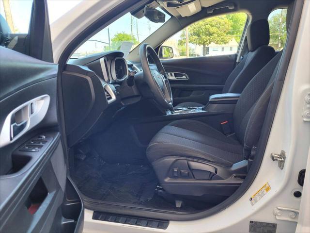 Photo of 2014 White Chevrolet Equinox