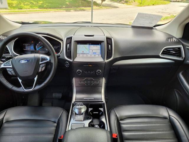 Photo of 2019 Black Ford Edge
