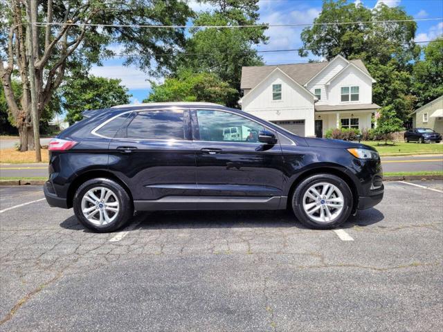 Photo of 2019 Black Ford Edge