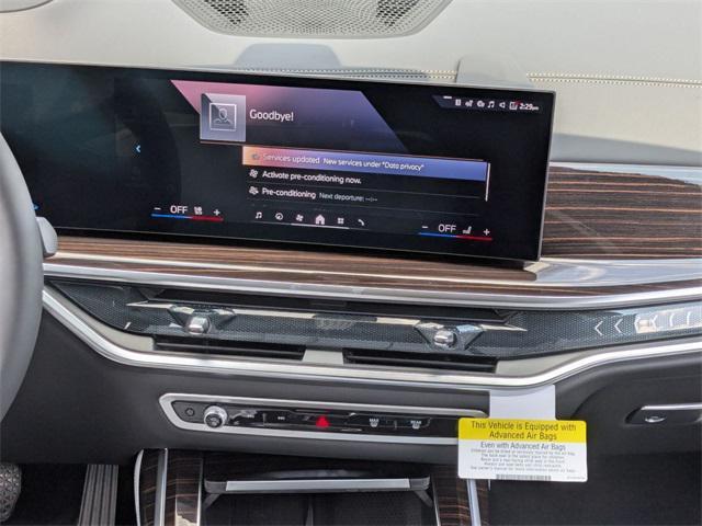 Photo of 2026 Black Sapphire Metallic BMW X7
