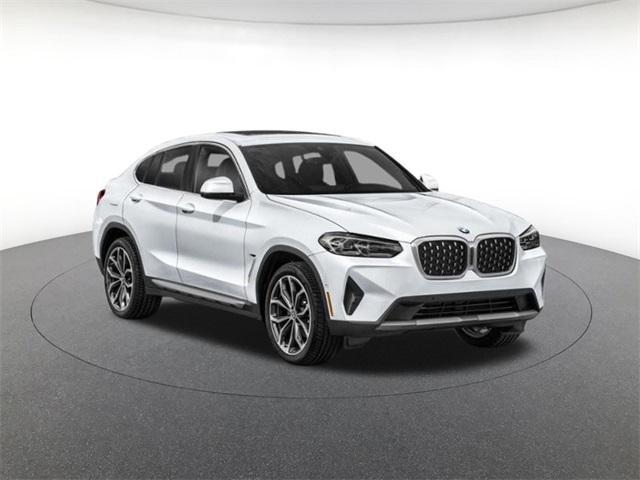 Photo of 2025 Alpine White BMW X4