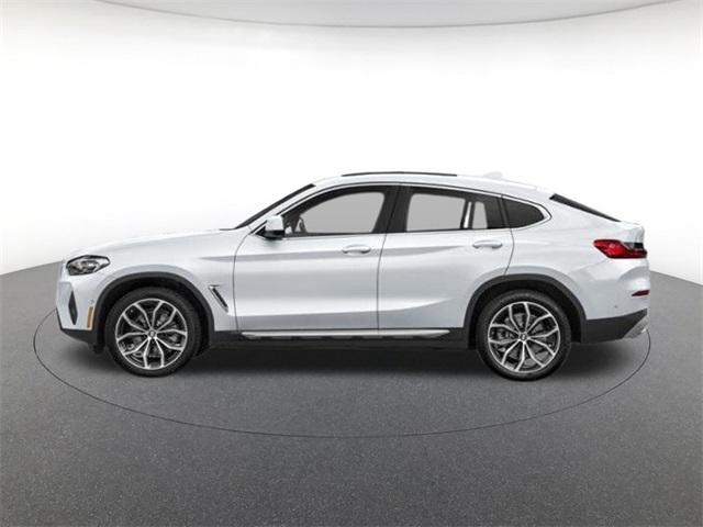 Photo of 2025 Alpine White BMW X4