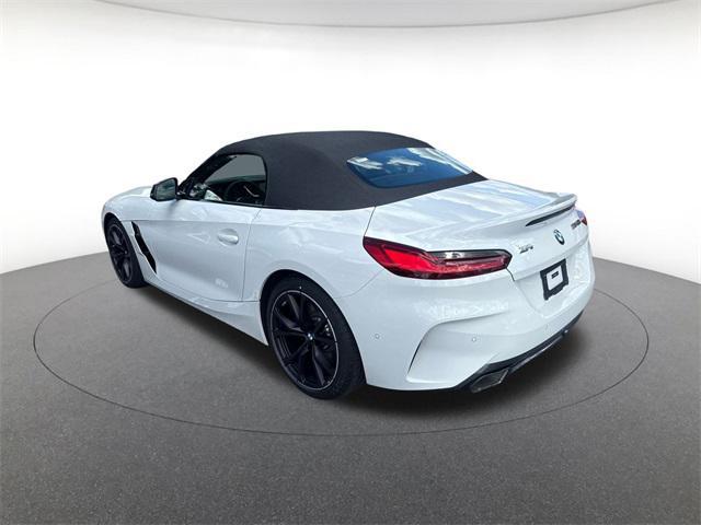 Photo of 2026 Alpine White BMW Z4