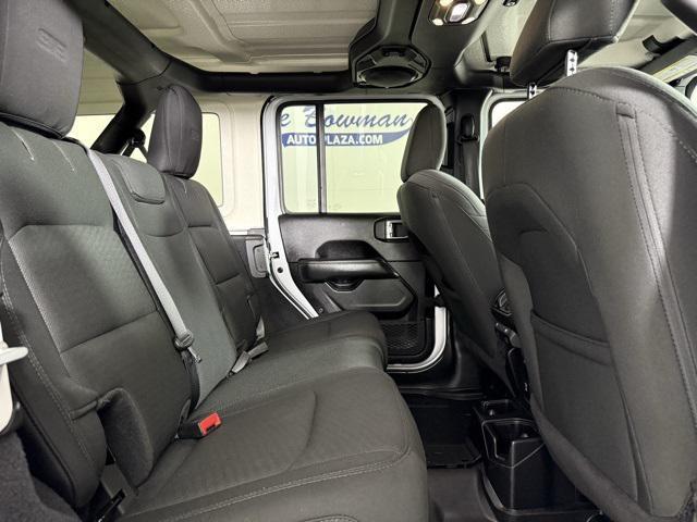 Photo of 2019 Bright White Clearcoat Jeep Wrangler Unlimited