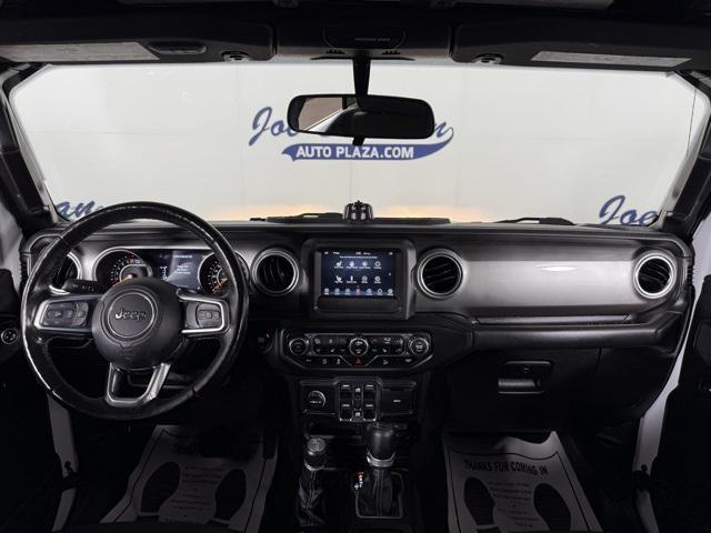 Photo of 2019 Bright White Clearcoat Jeep Wrangler Unlimited