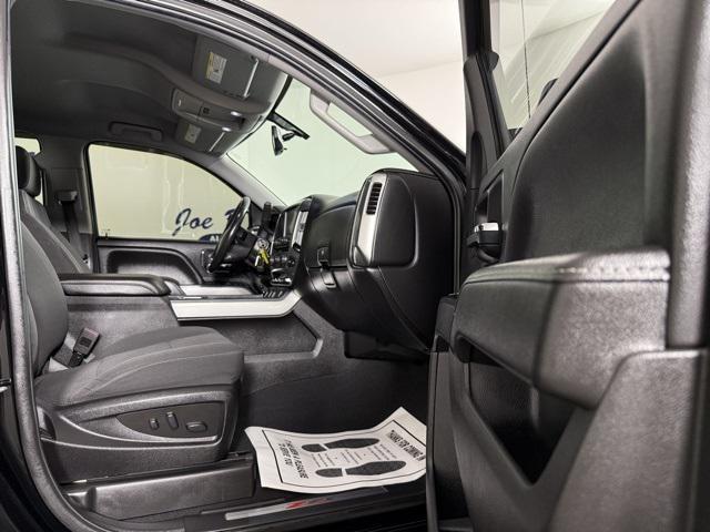 Photo of 2018 Black Chevrolet Silverado 1500