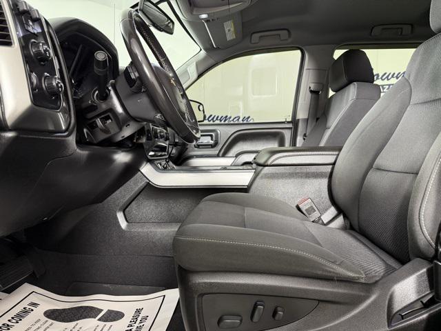 Photo of 2018 Black Chevrolet Silverado 1500