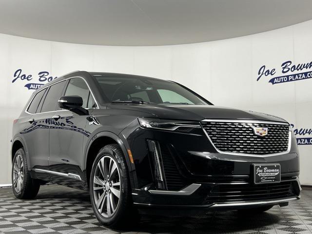 Photo of 2021 Stellar Black Metallic Cadillac XT6