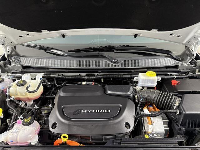 Photo of 2023 Bright White Clearcoat Chrysler Pacifica Hybrid