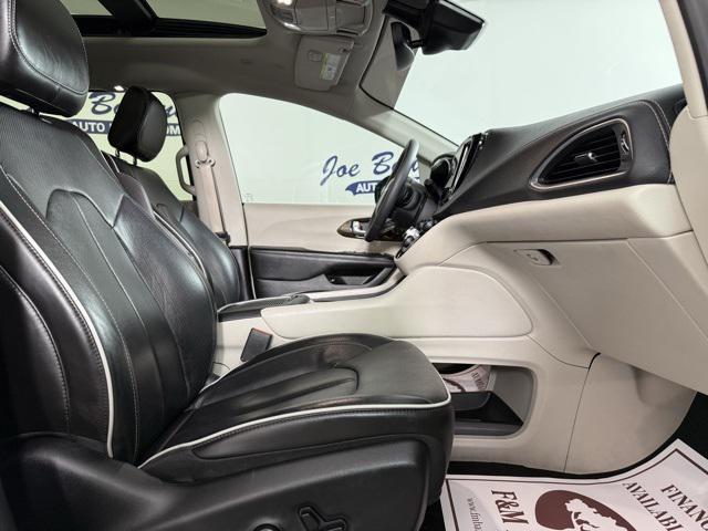 Photo of 2023 Bright White Clearcoat Chrysler Pacifica Hybrid