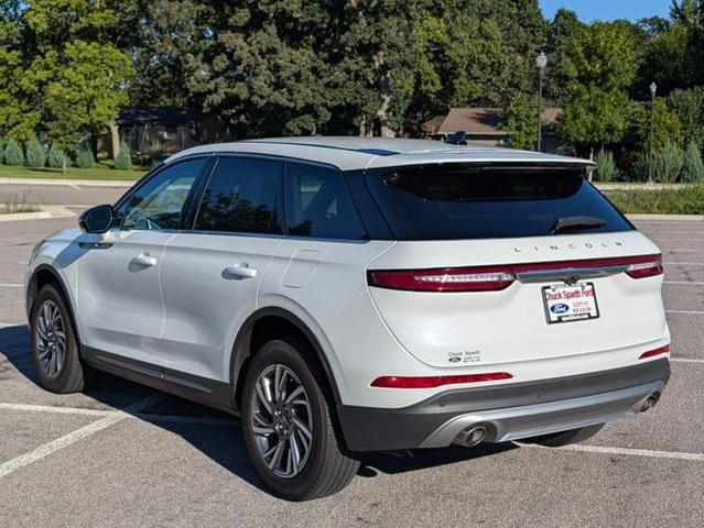 Photo of 2023 White Metallic Lincoln Corsair