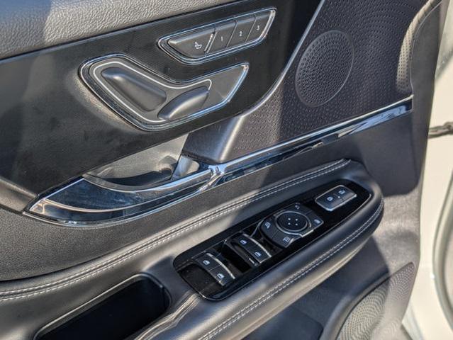 Photo of 2023 White Metallic Lincoln Corsair