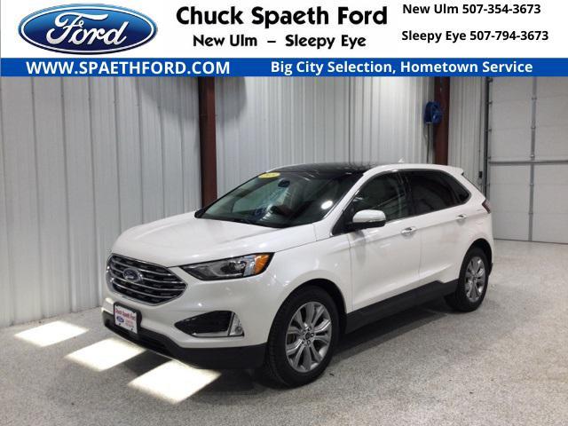 Photo of 2019 White Platinum Ford Edge