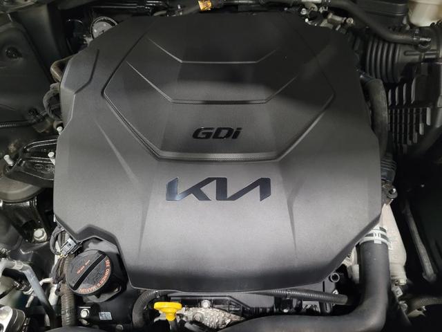 Photo of 2022 Ebony Black Kia Telluride