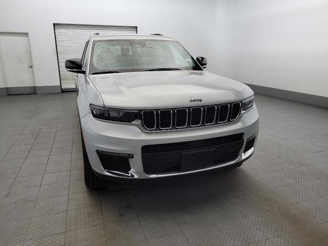 Photo of 2021 Silver Zynith Jeep Grand Cherokee L