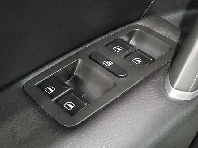 Photo of 2020 Reflex Silver Metallic Volkswagen Passat