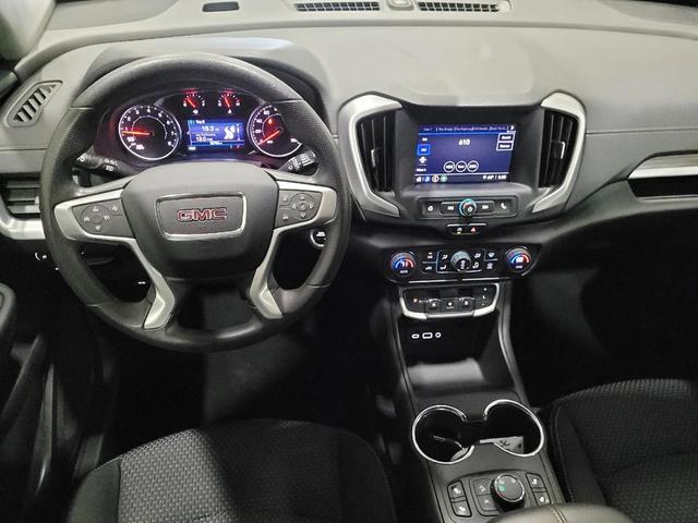 Photo of 2022 Quicksilver Metallic GMC Terrain