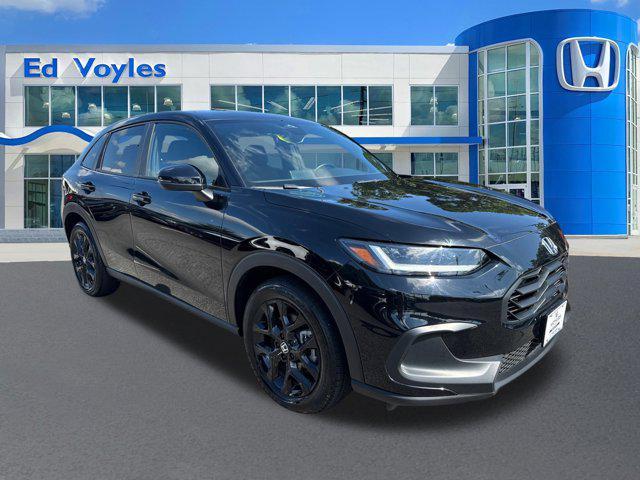 Photo of 2023 Nordic Forest Pearl Honda HR-V