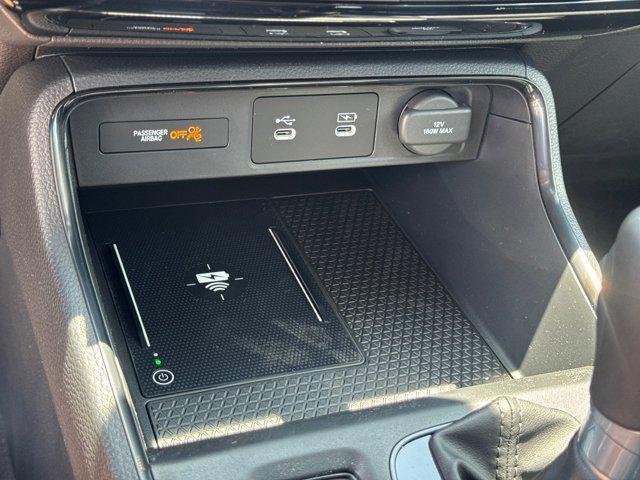 Photo of 2026 Solar Silver Metallic Honda CR-V