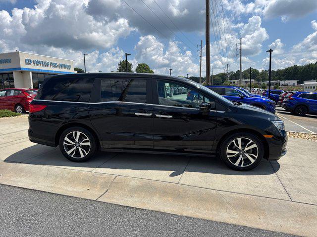 Photo of 2024 Crystal Black Pearl Honda Odyssey